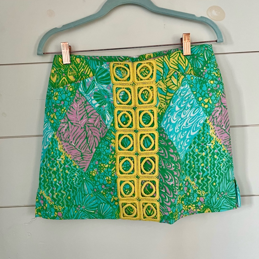 Lilly Pulitzer skirt with built in white slip shorts